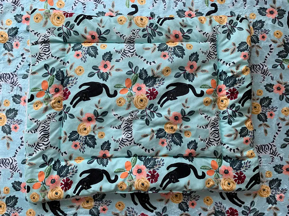 KITTY & ME Fleece Blanket and Cat Mat Set